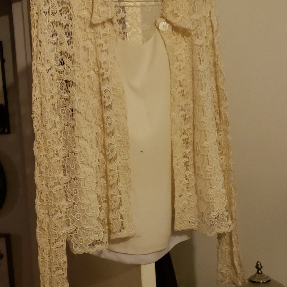 Cream 2 piece top